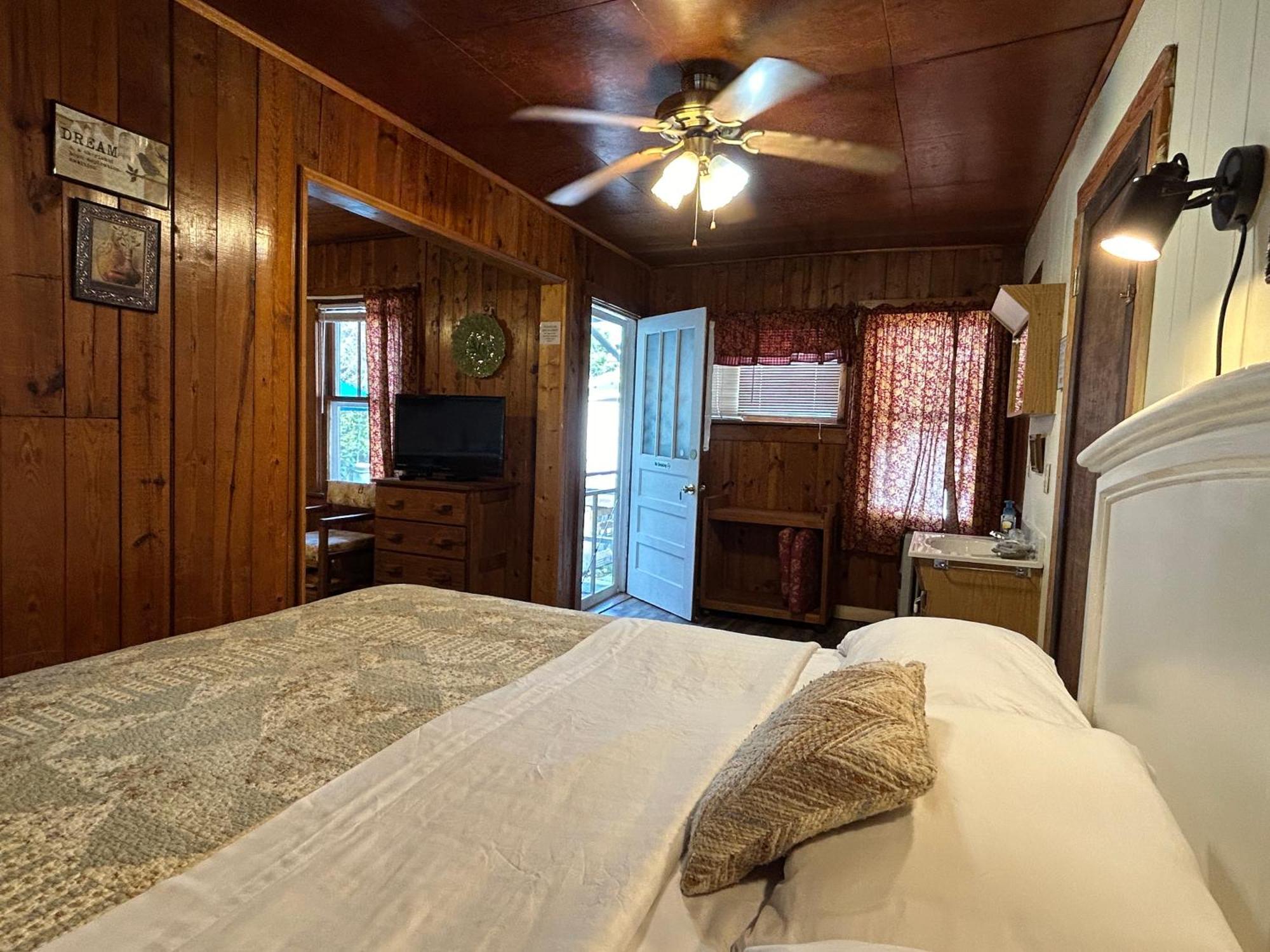 Mountain Lake Cottages Hendersonville Exteriör bild